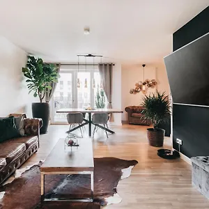 Stilvolle 4-Raumwohnung im Zentrum von Dresden Dresden